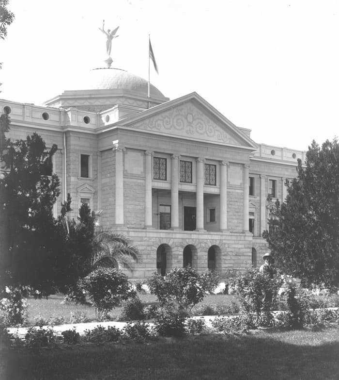 1912