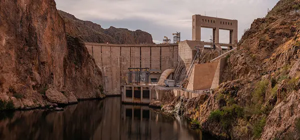 mormon-flat-dam-small.jpg