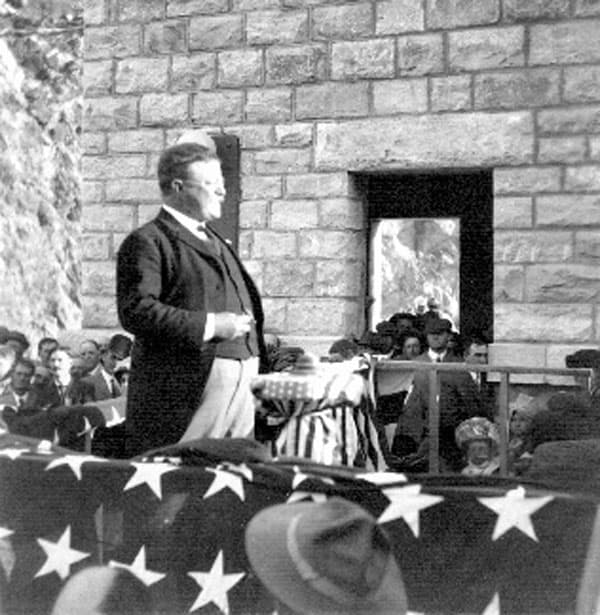 1911