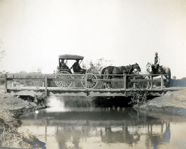 1922