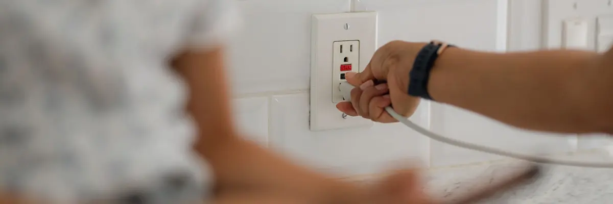 electrical-safety-GFI-outlet.jpg