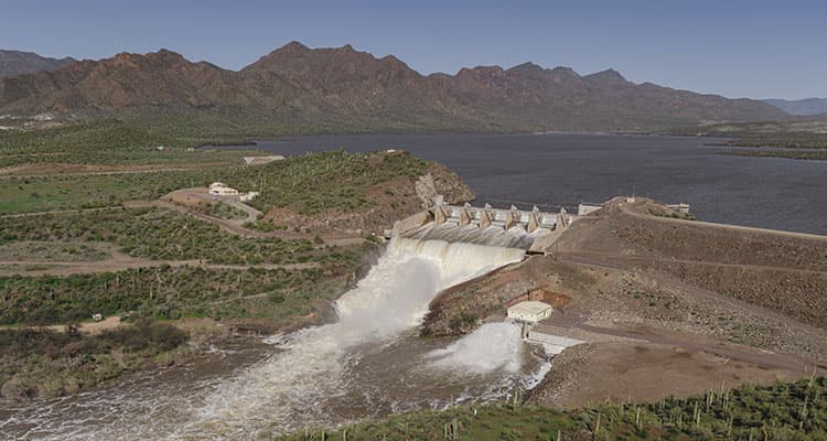 horseshoe-dam-sm.jpg