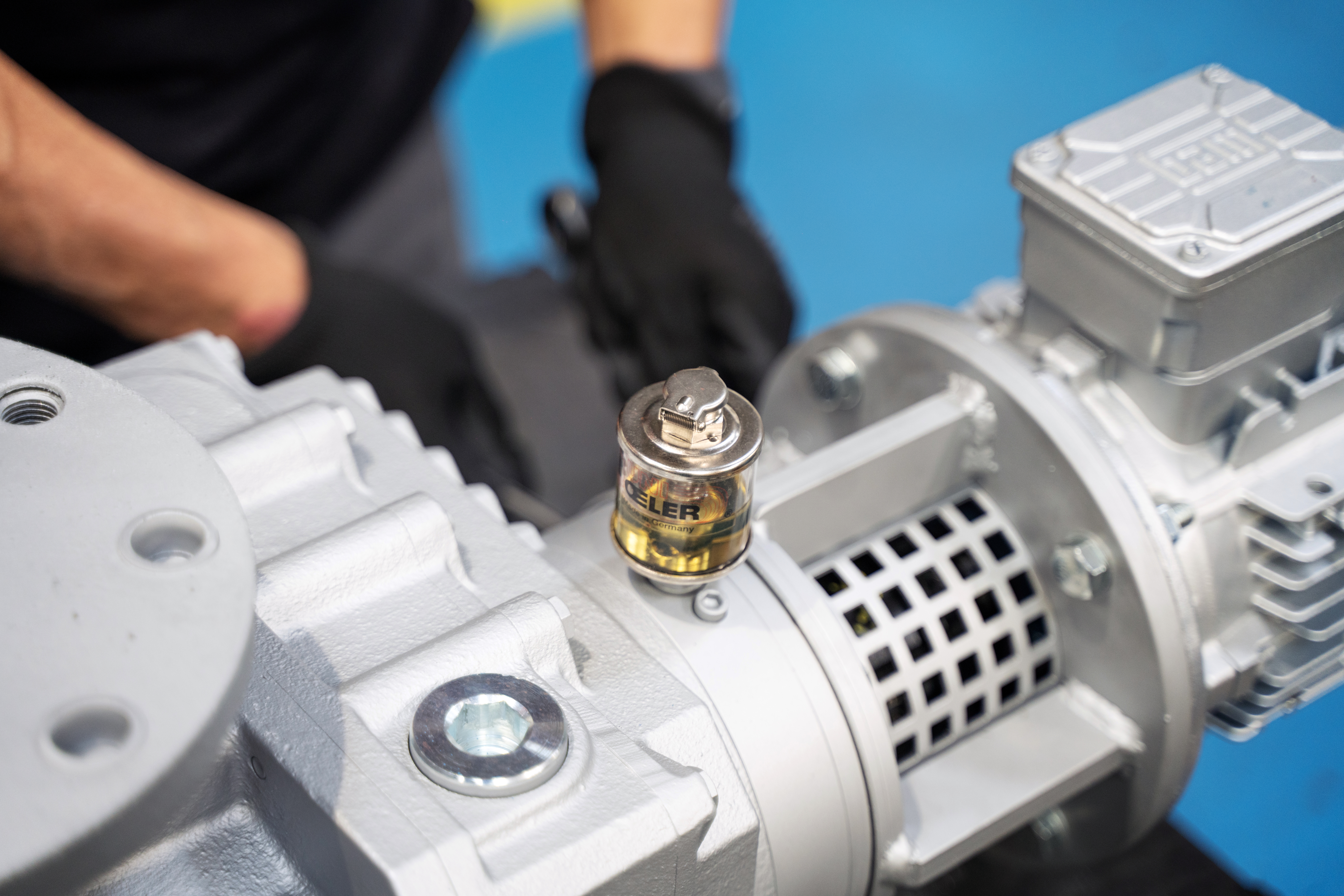 Pump maintenance - oil