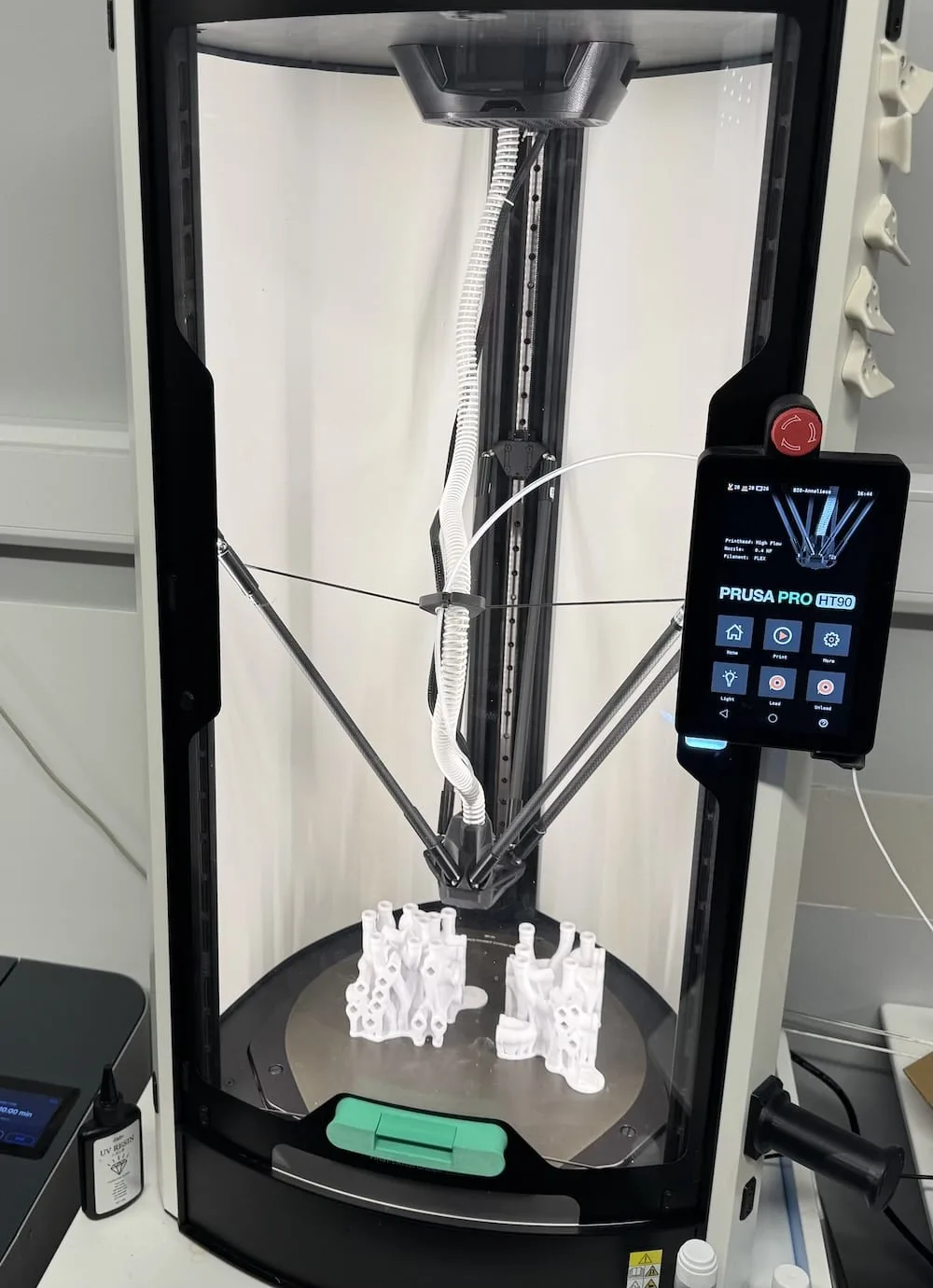 photo of a 3d printer 