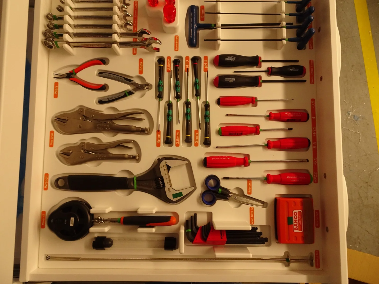 toolshelf